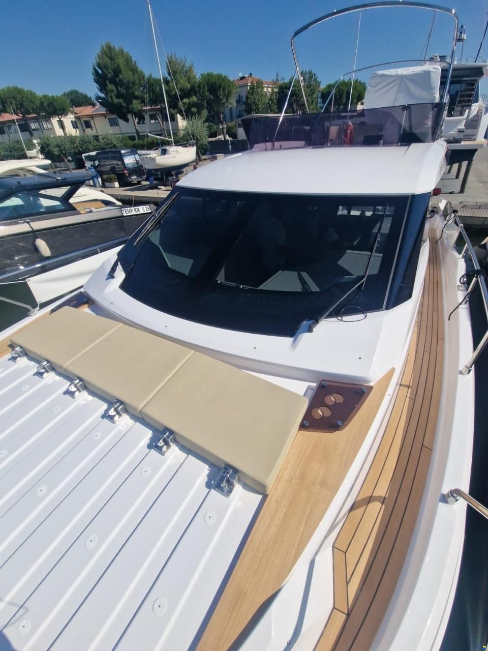 Ferretti 500