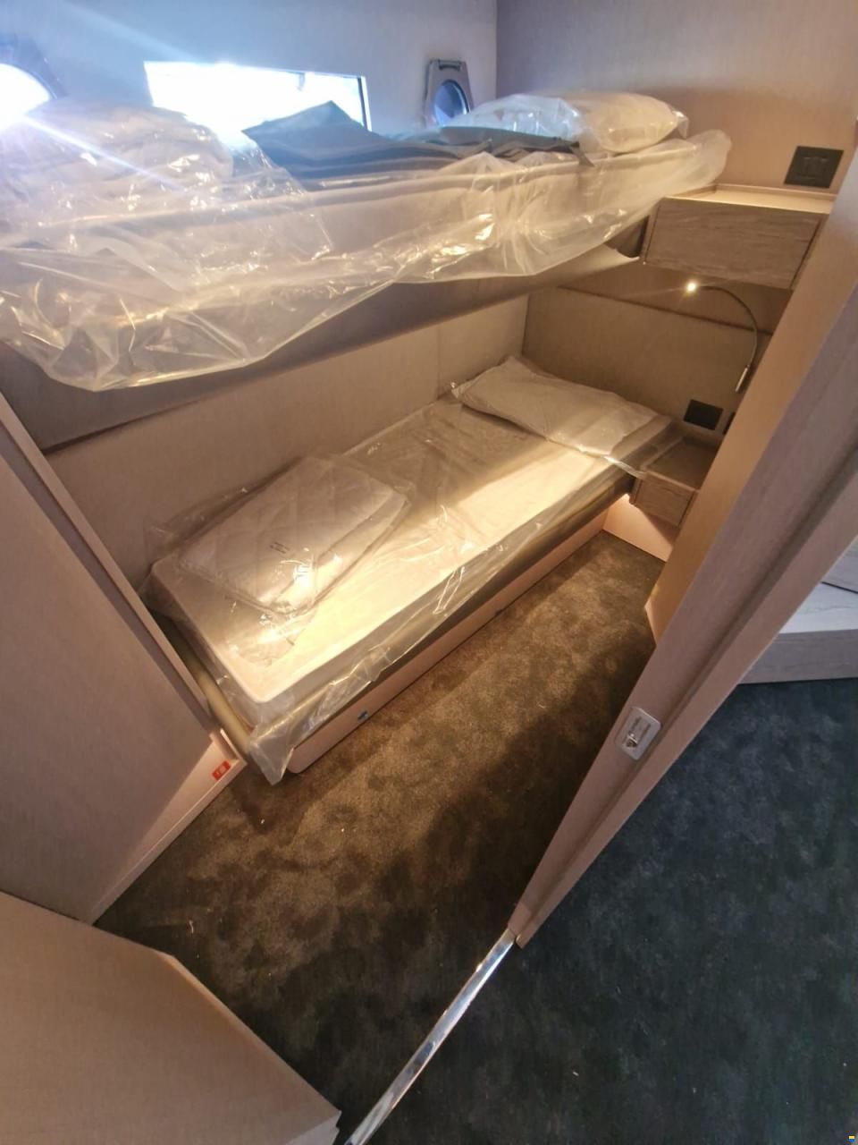 Ferretti 500