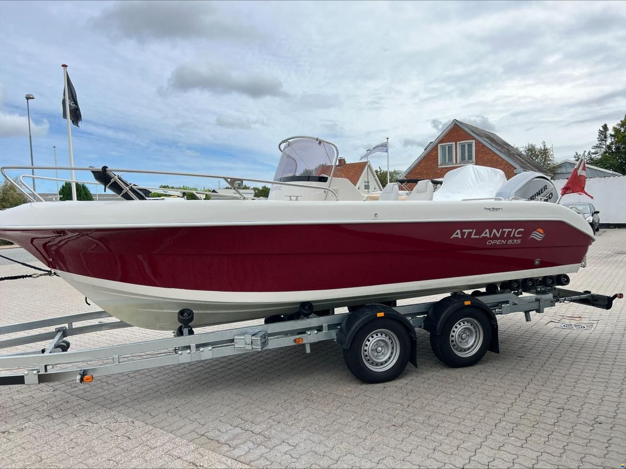 Atlantic Yachts 635 WA, Mariner F150 EFI