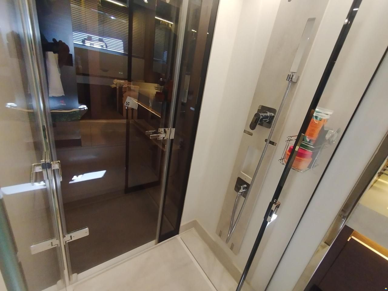 Prestige 590