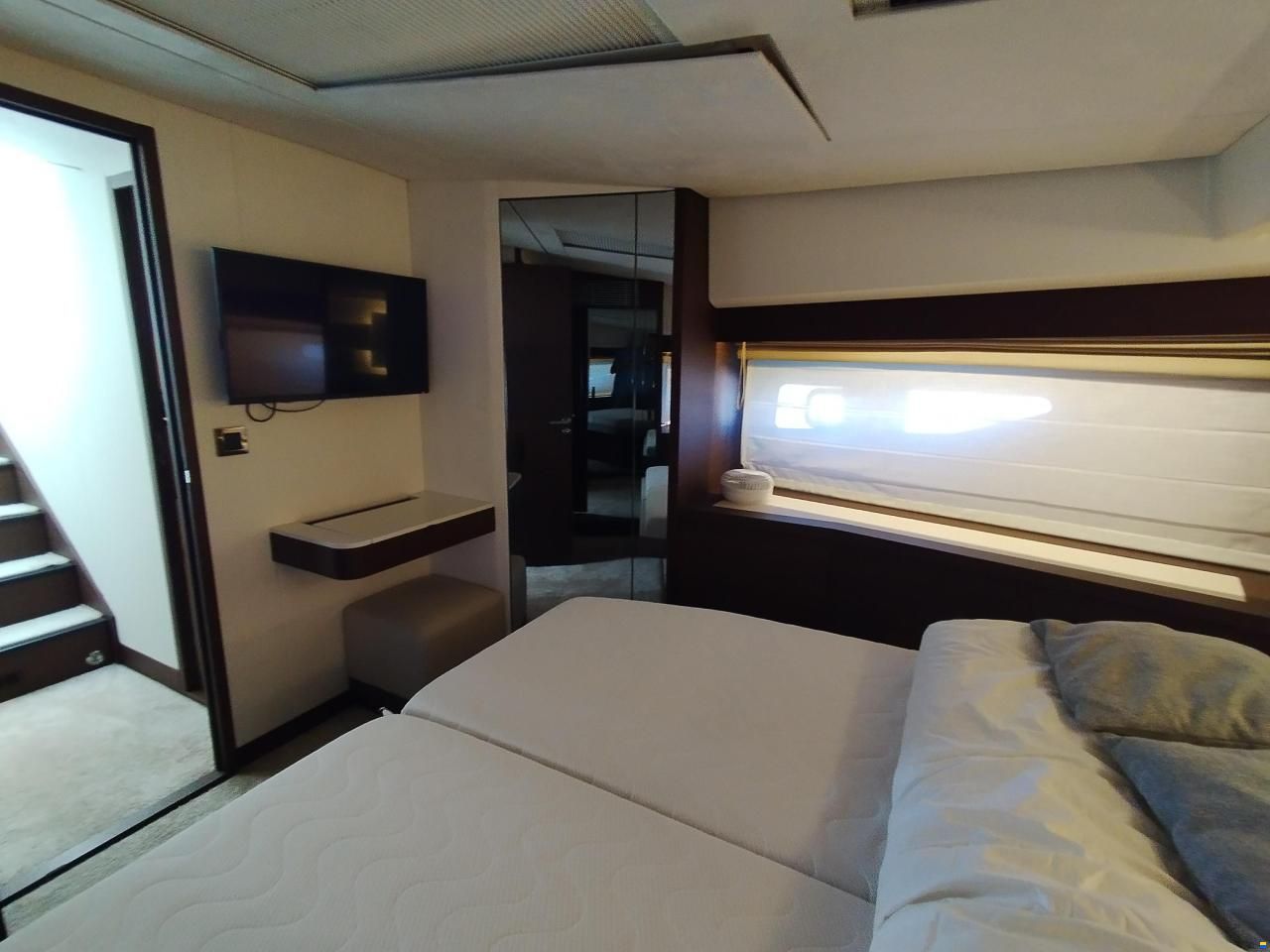 Prestige 590