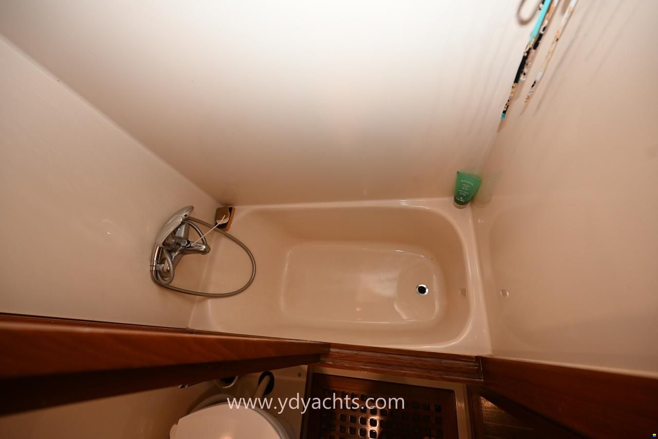 Marine Trader 44 Sundeck