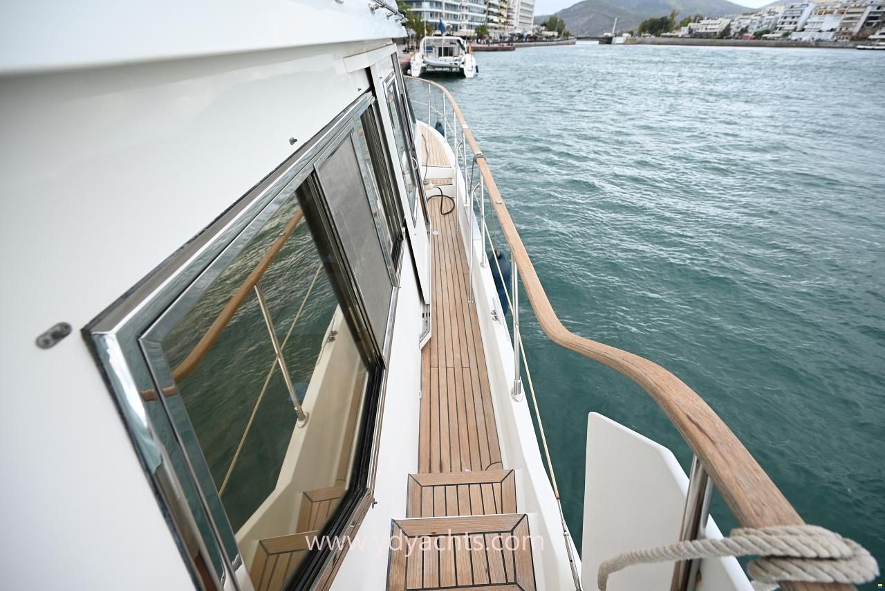 Marine Trader 44 Sundeck