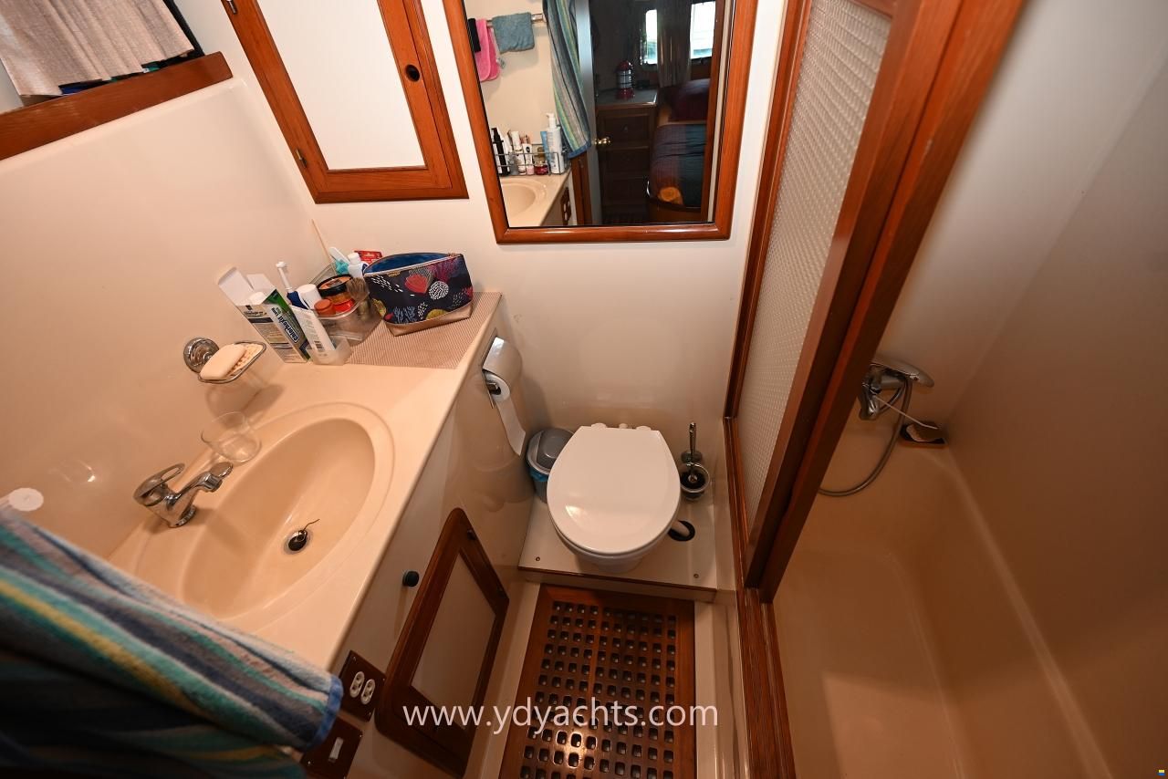 Marine Trader 44 Sundeck