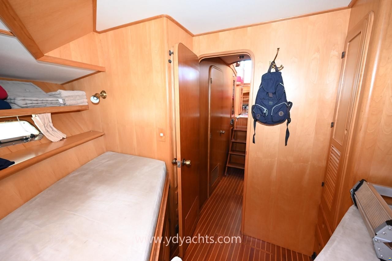 Marine Trader 44 Sundeck