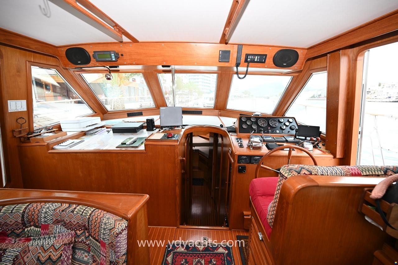 Marine Trader 44 Sundeck