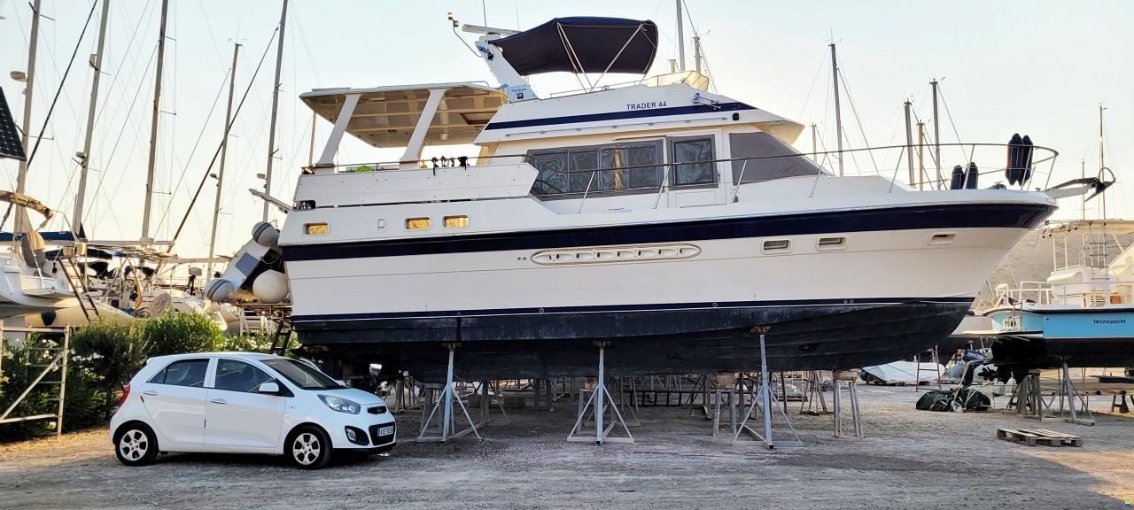 Marine Trader 44 Sundeck