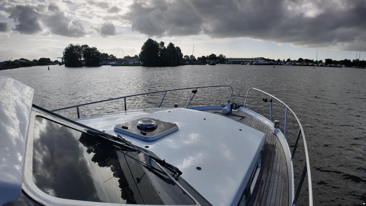 Linssen 35SE