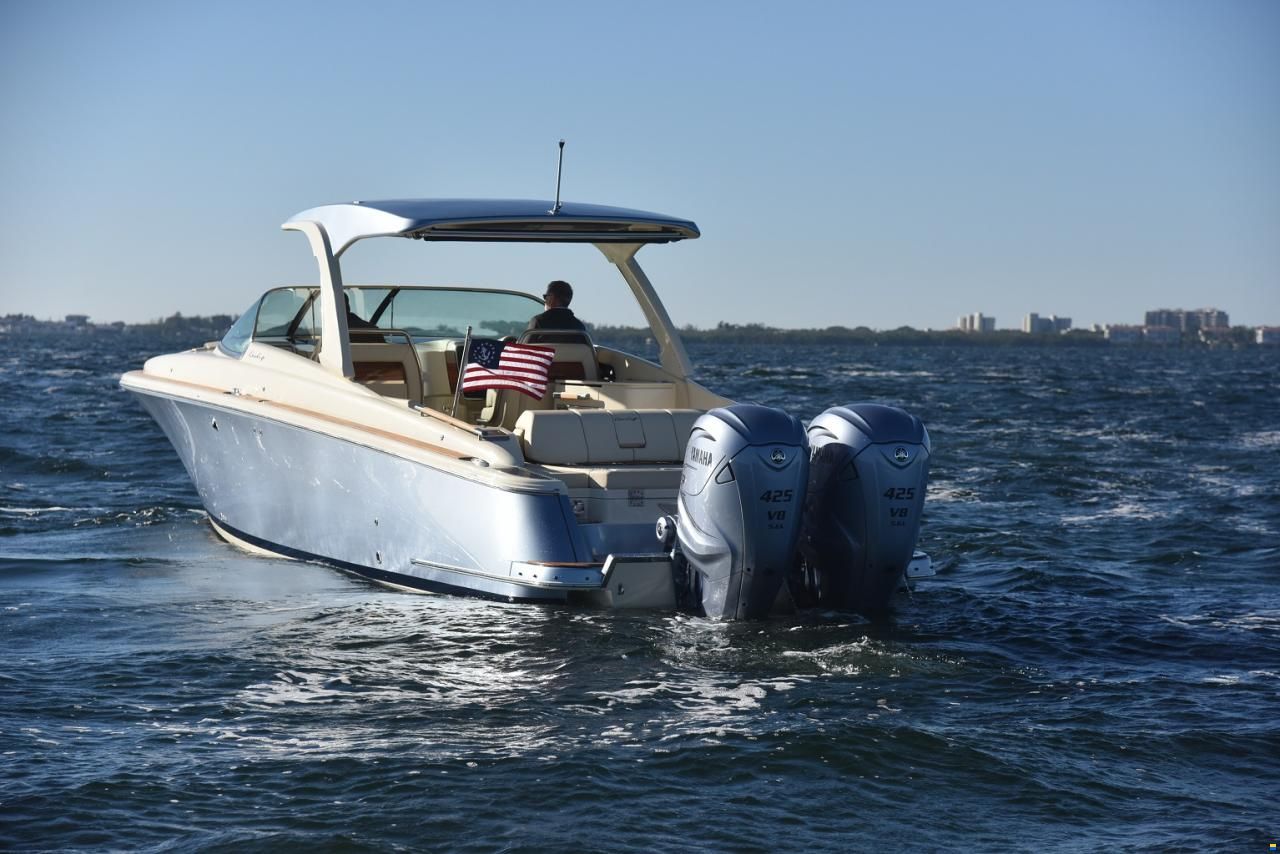 Chris Craft Launch 35 GT Outboard