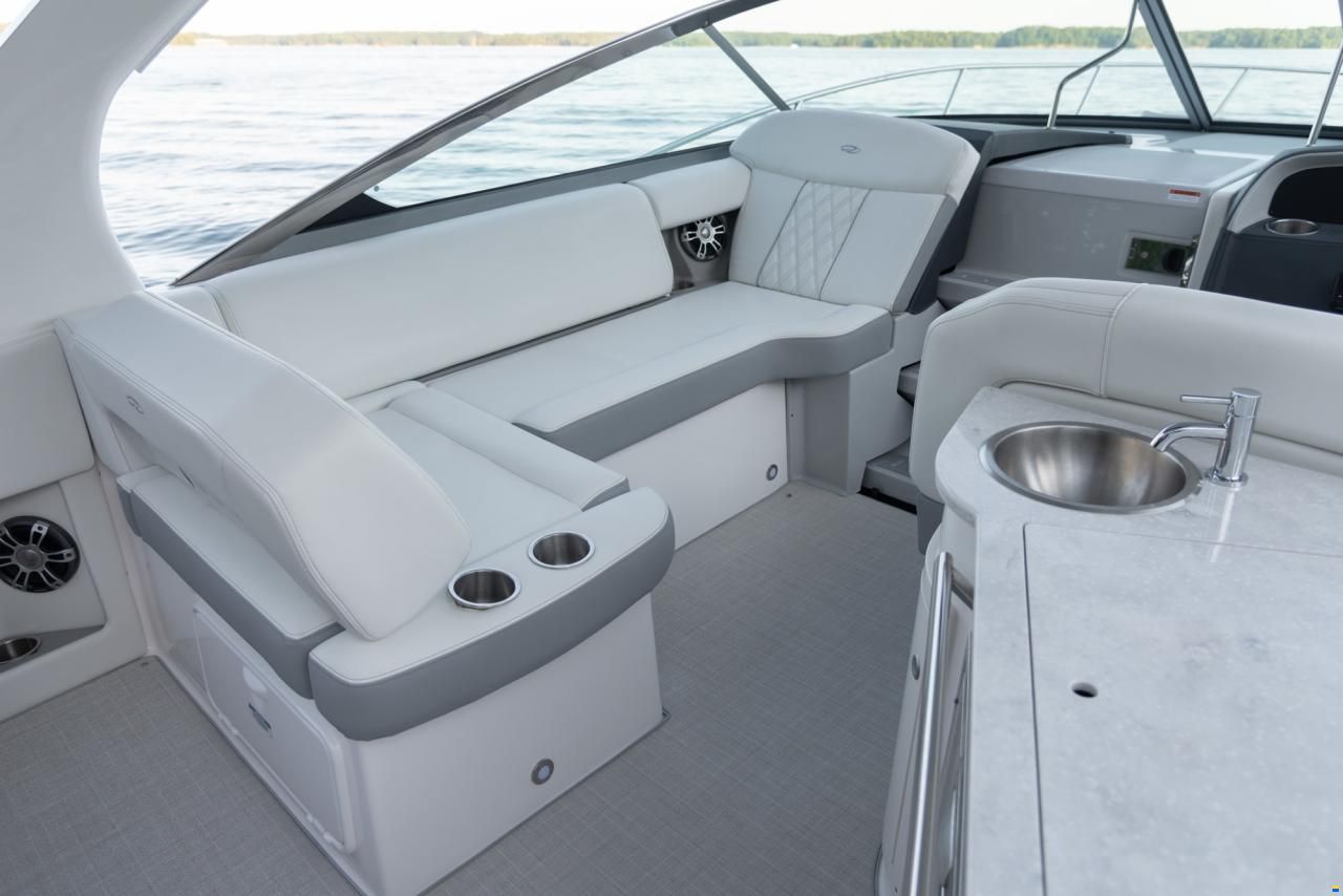 Regal 33 Express