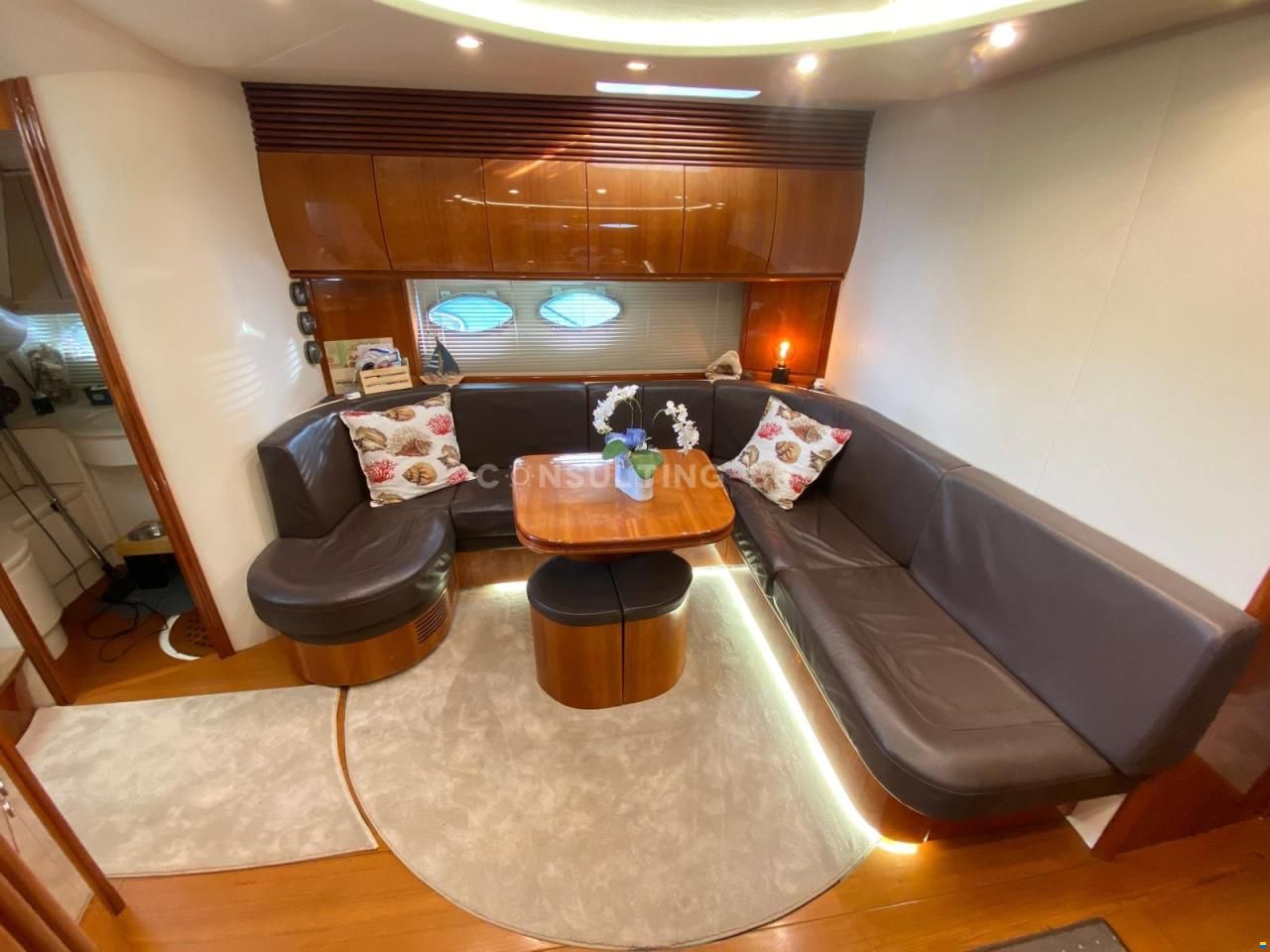 Pershing 54