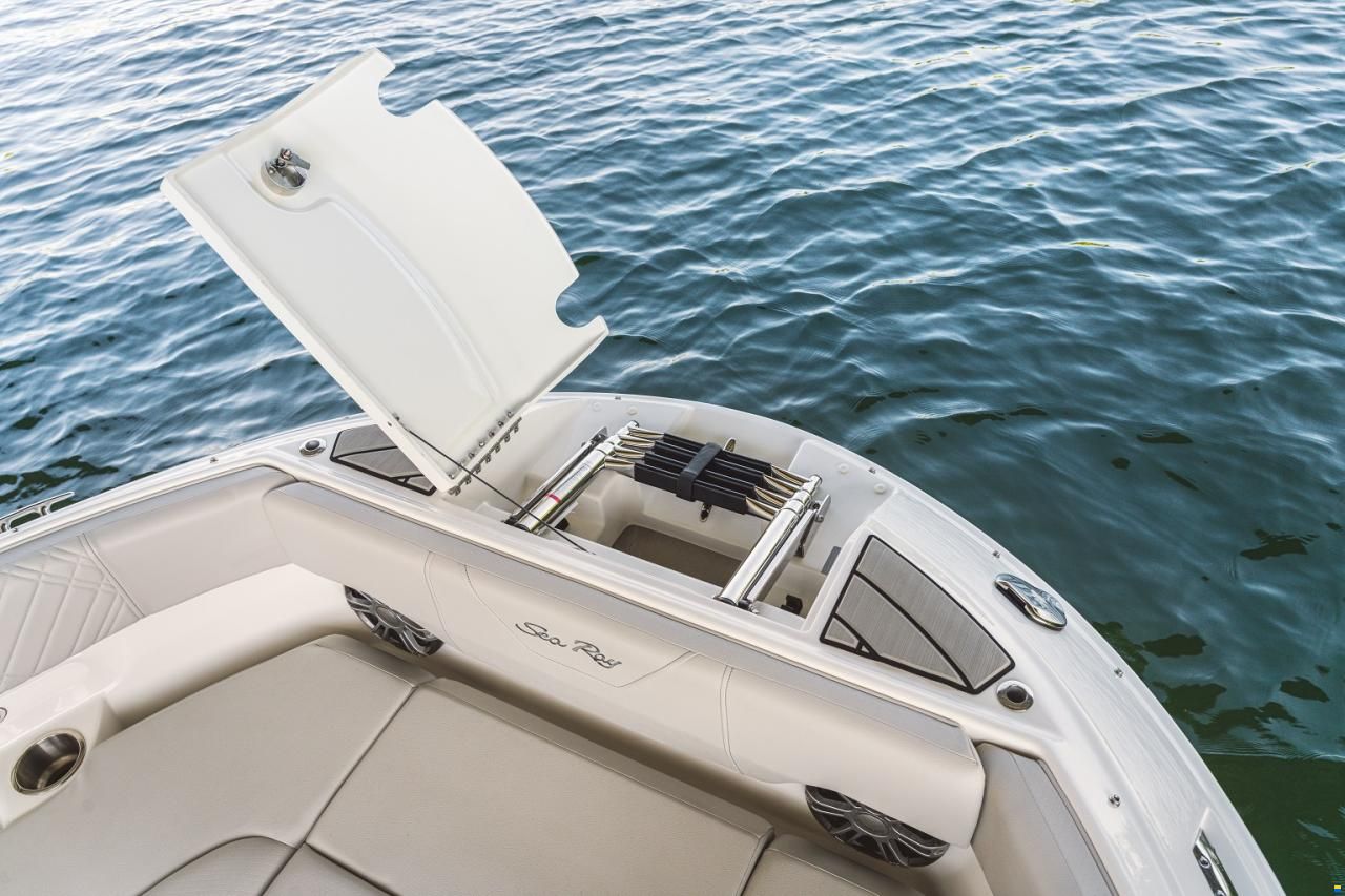 Sea Ray SDX 230 Outbaord Europe