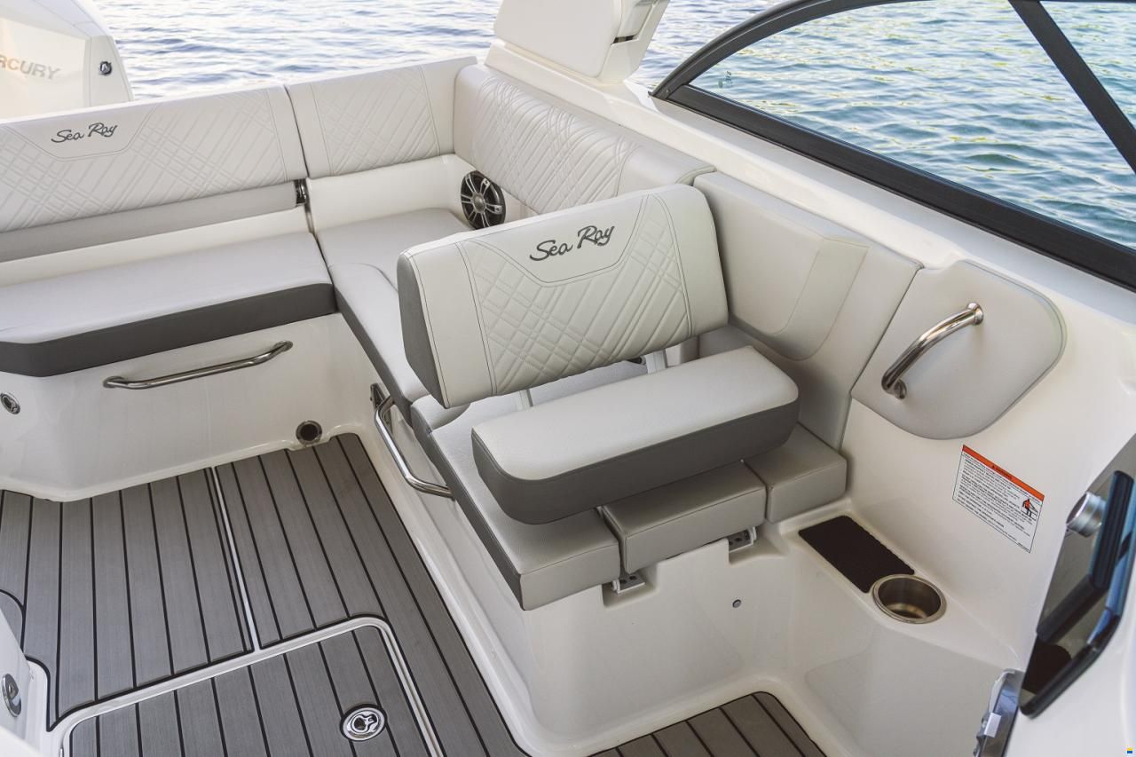 Sea Ray SDX 230 Outbaord Europe