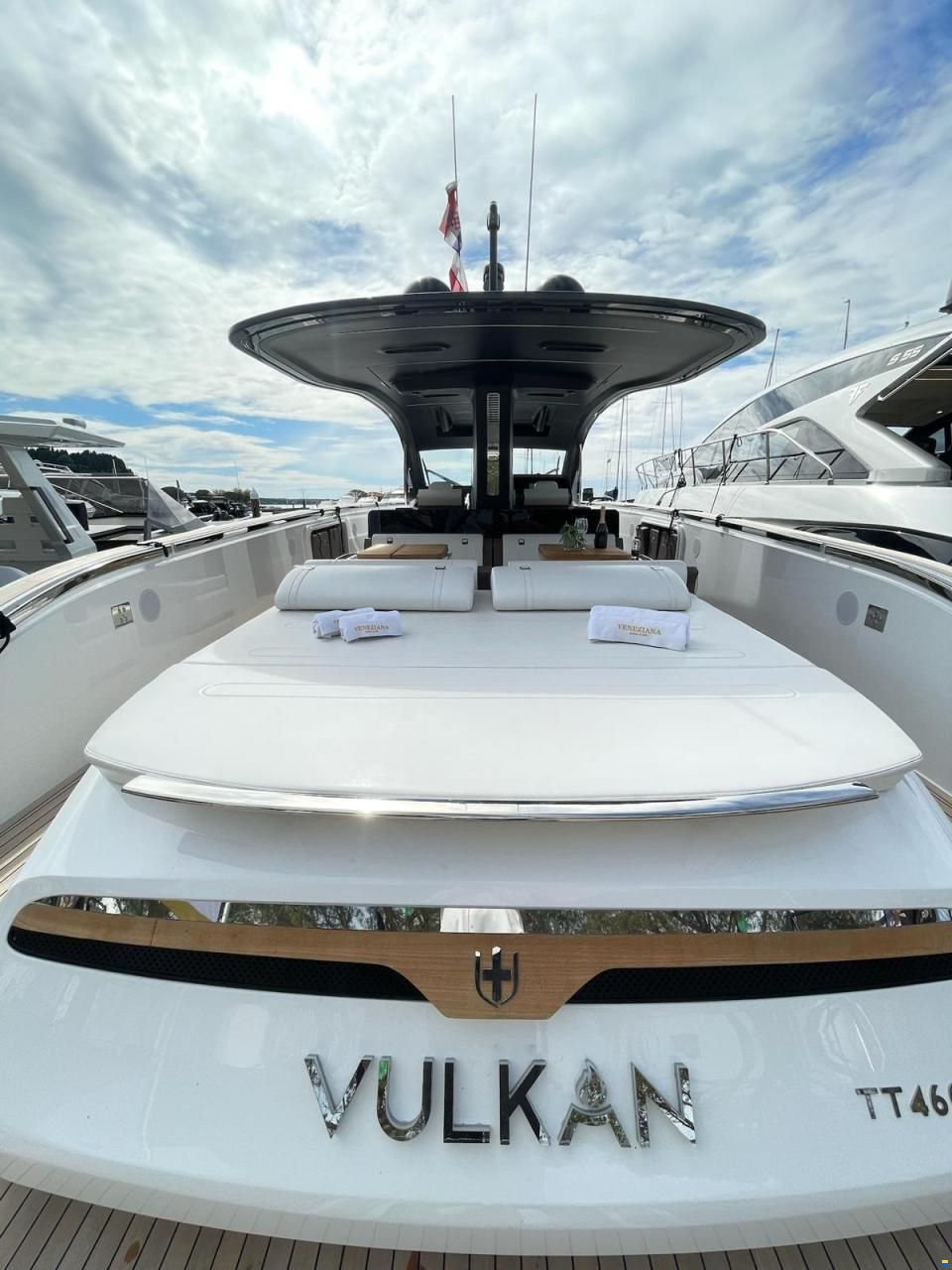 Invictus TT 460