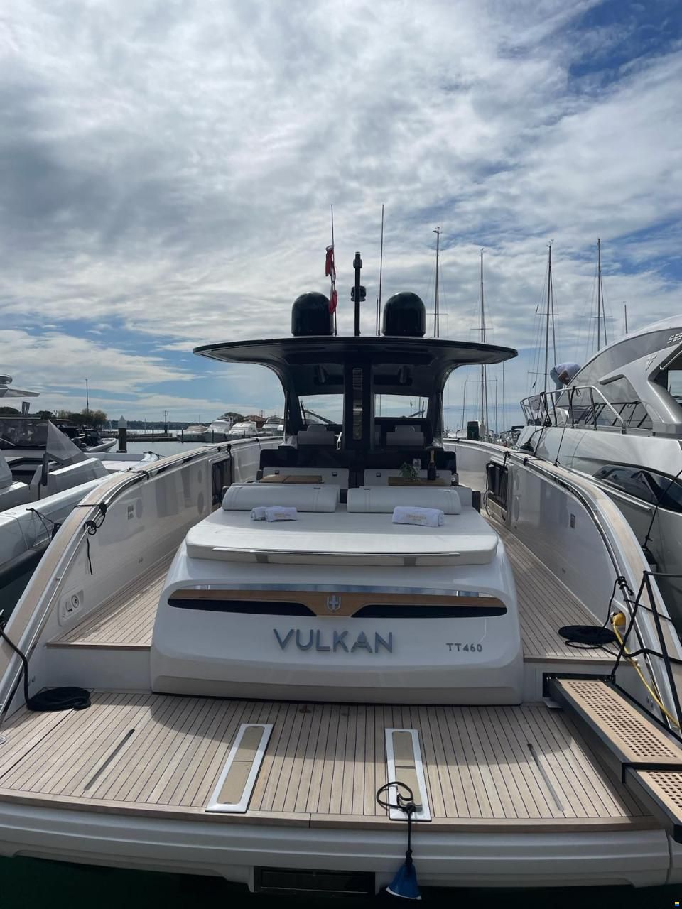 Invictus TT 460