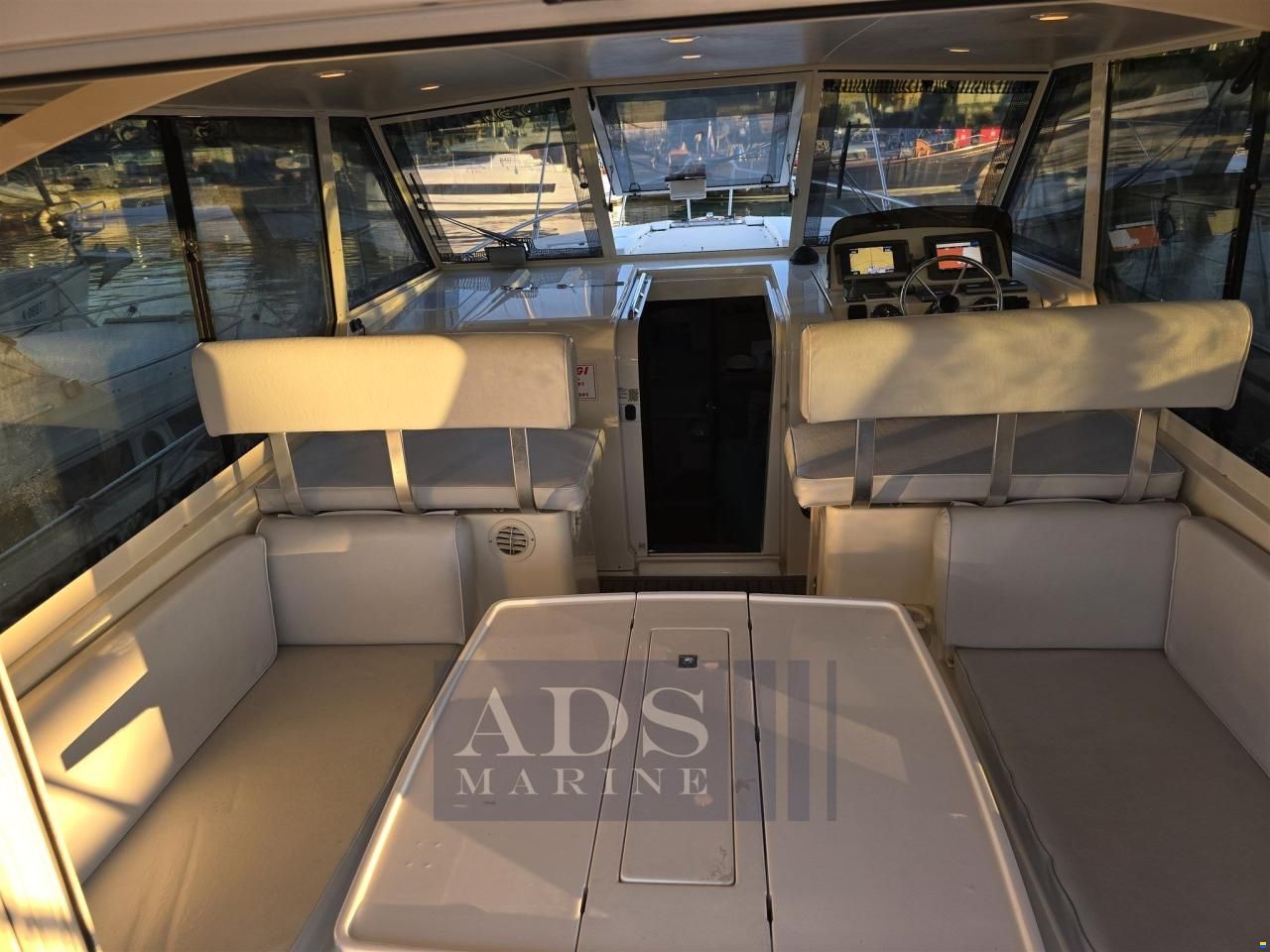 Mainship 34