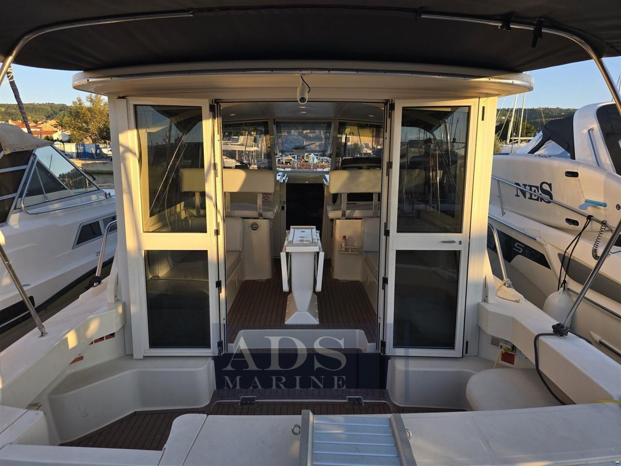 Mainship 34