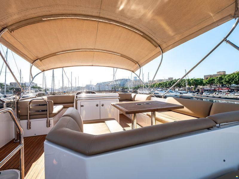 Princess 62