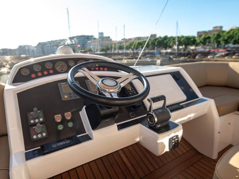 Princess 62