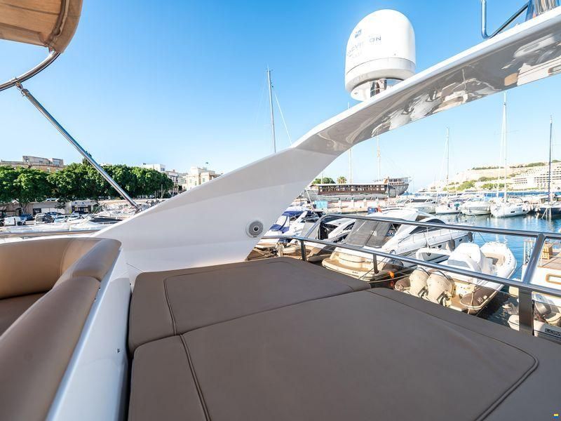 Princess 62
