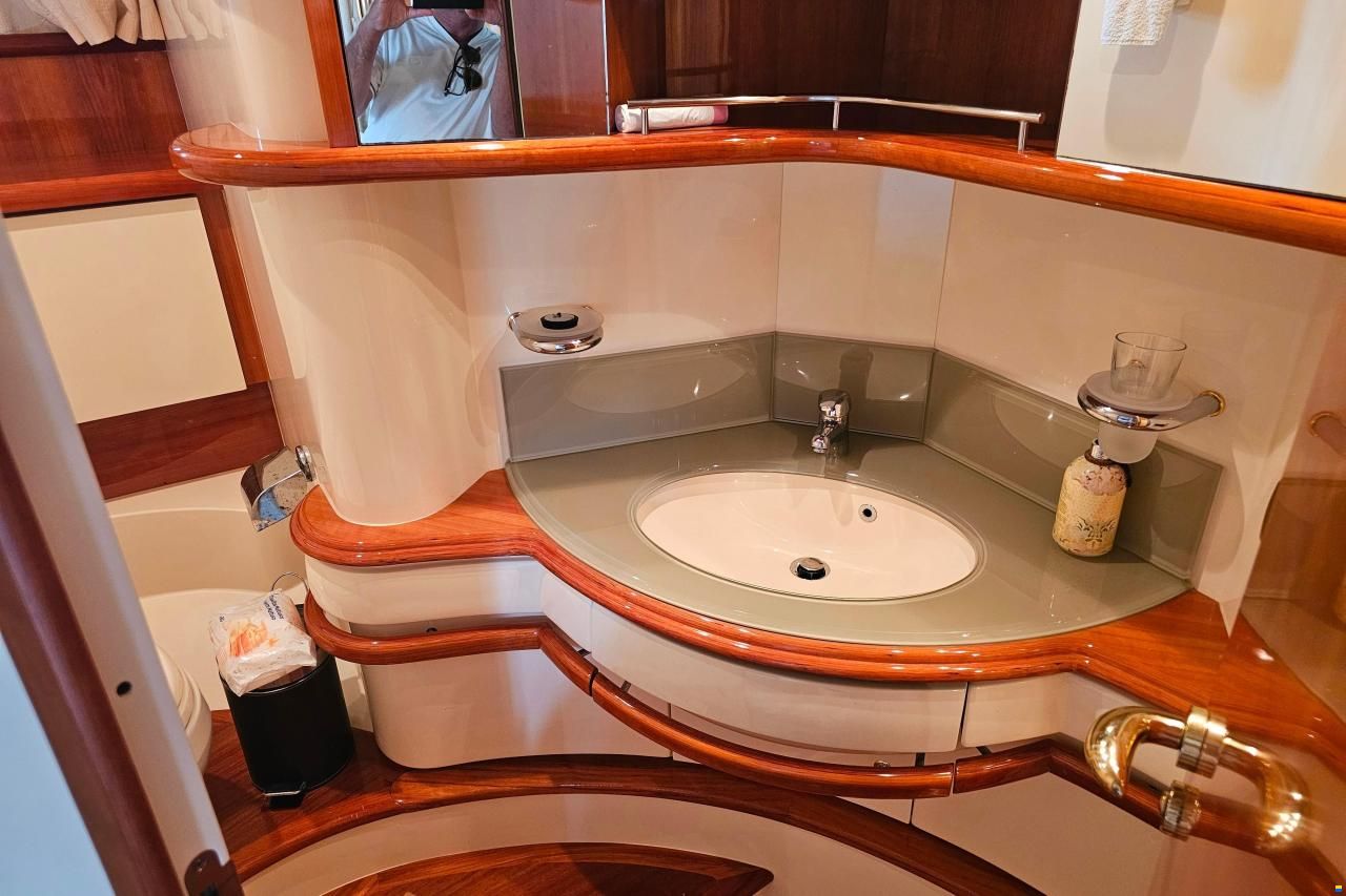 Azimut 55
