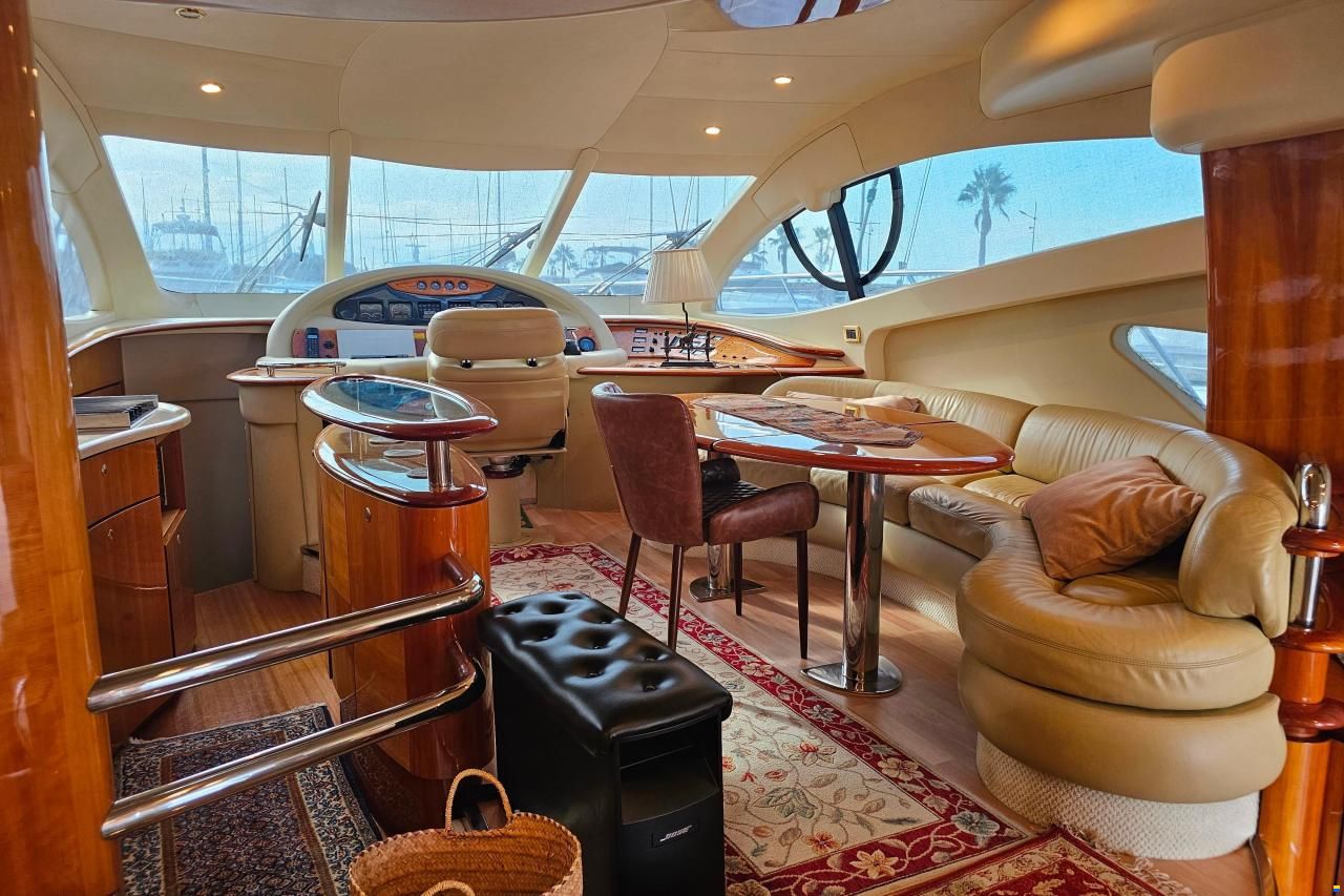 Azimut 55