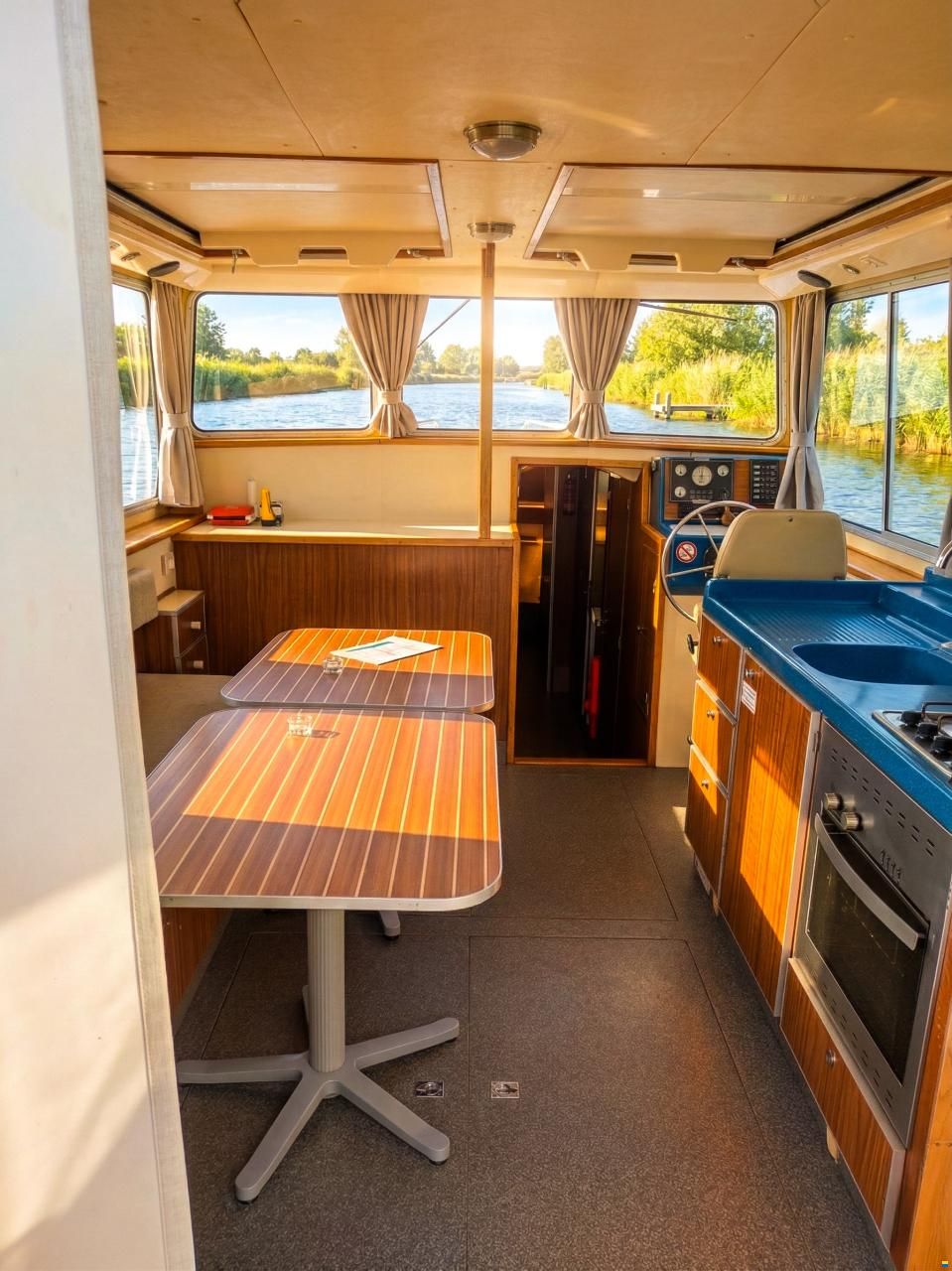 Locaboat 1260R