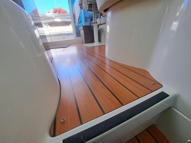 Jeanneau Prestige 32 Fly