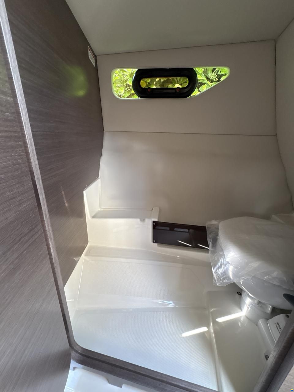 Bayliner VR6 Cuddy OB