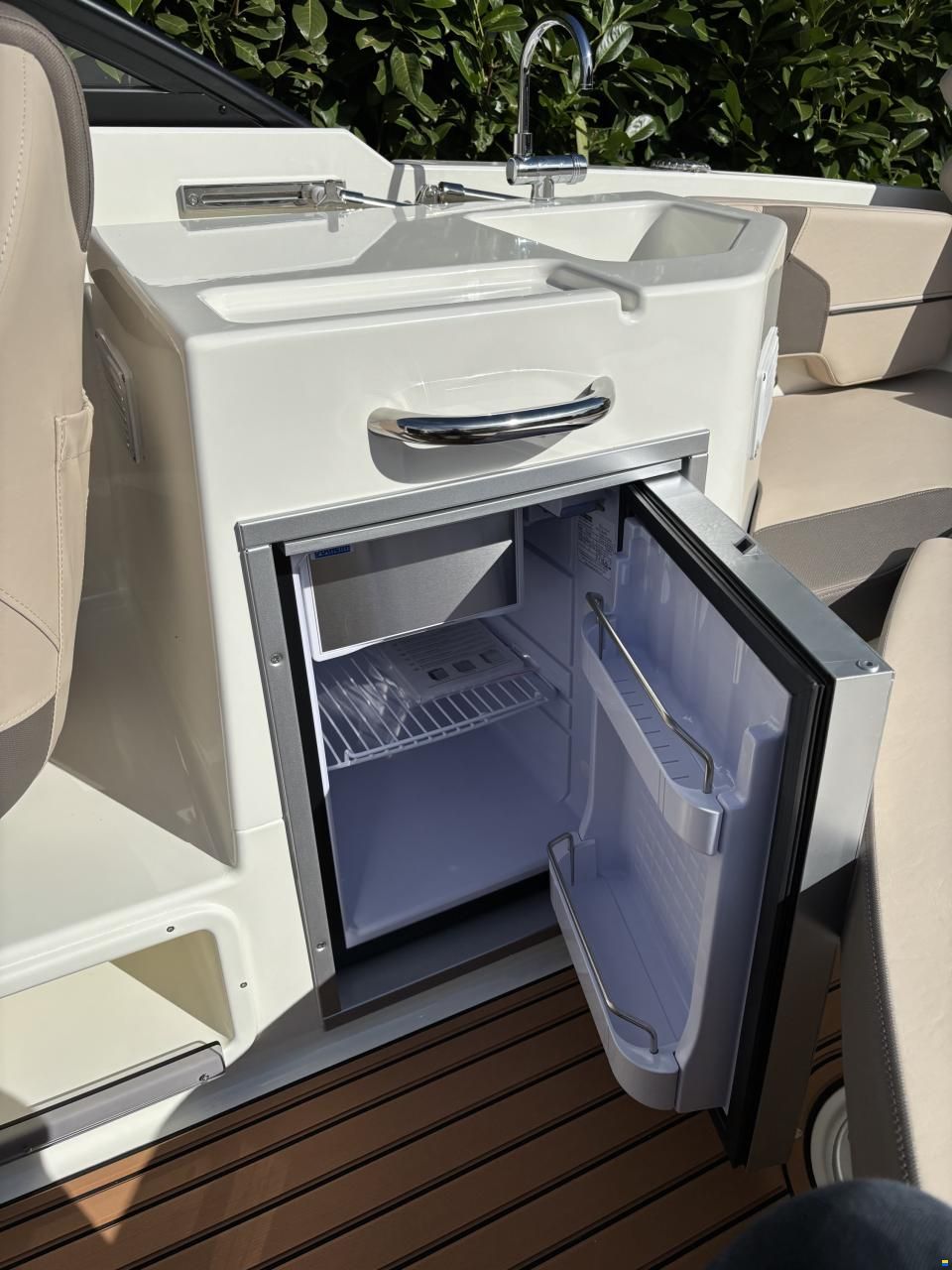 Bayliner VR6 Cuddy OB