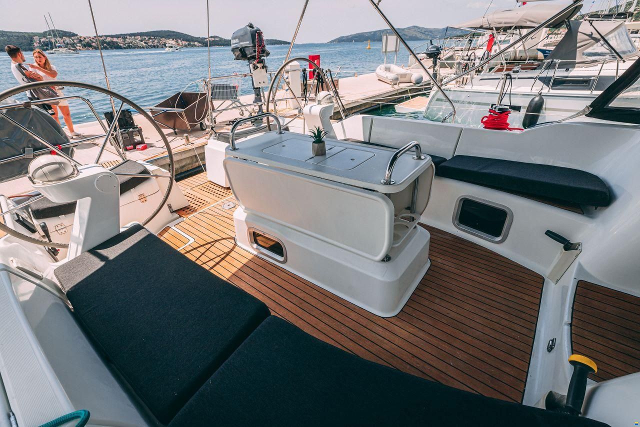 Jeanneau Sun Odyssey 49