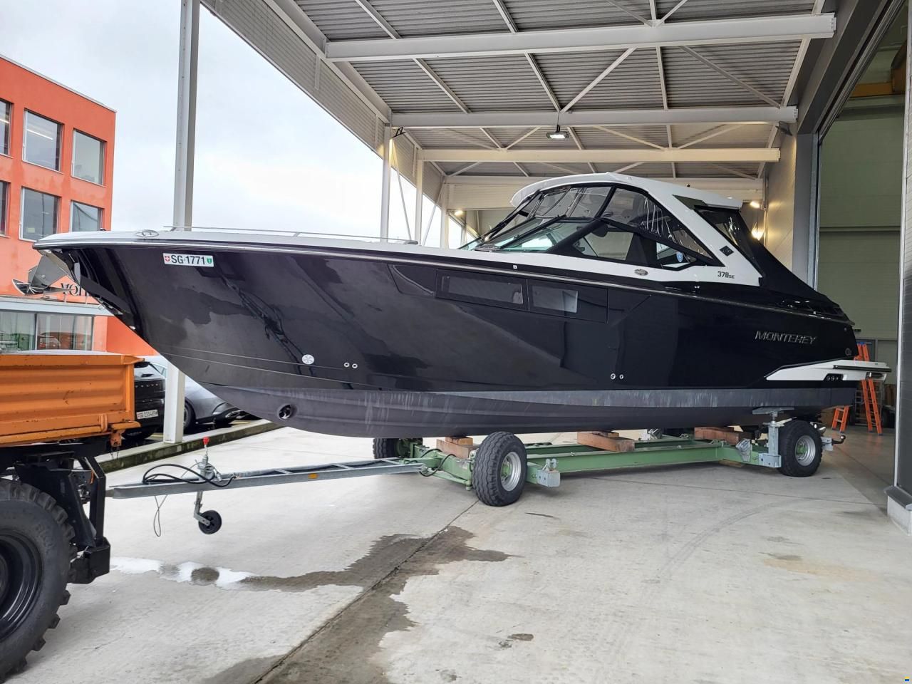 Monterey 378SE Bowrider