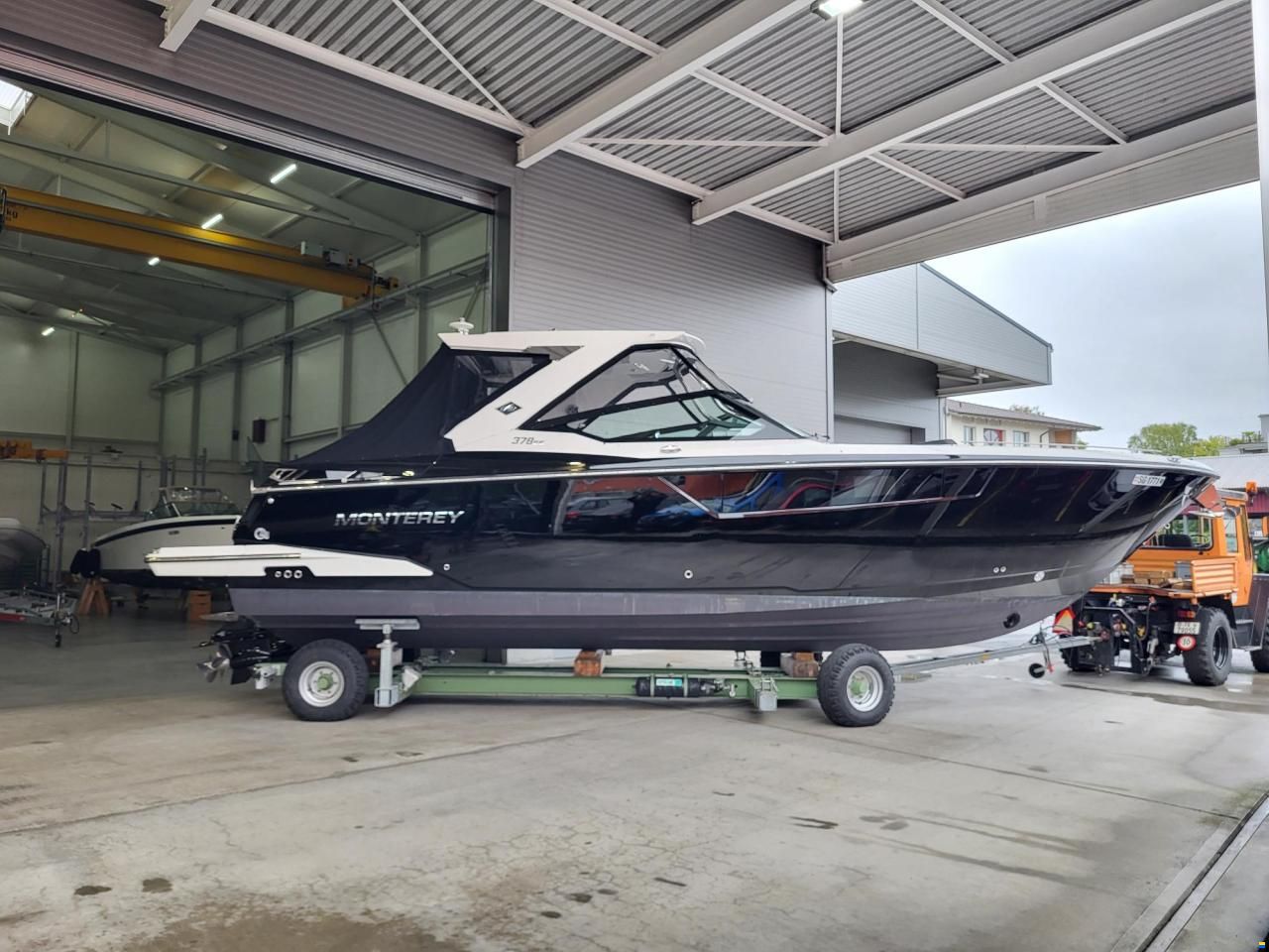 Monterey 378SE Bowrider