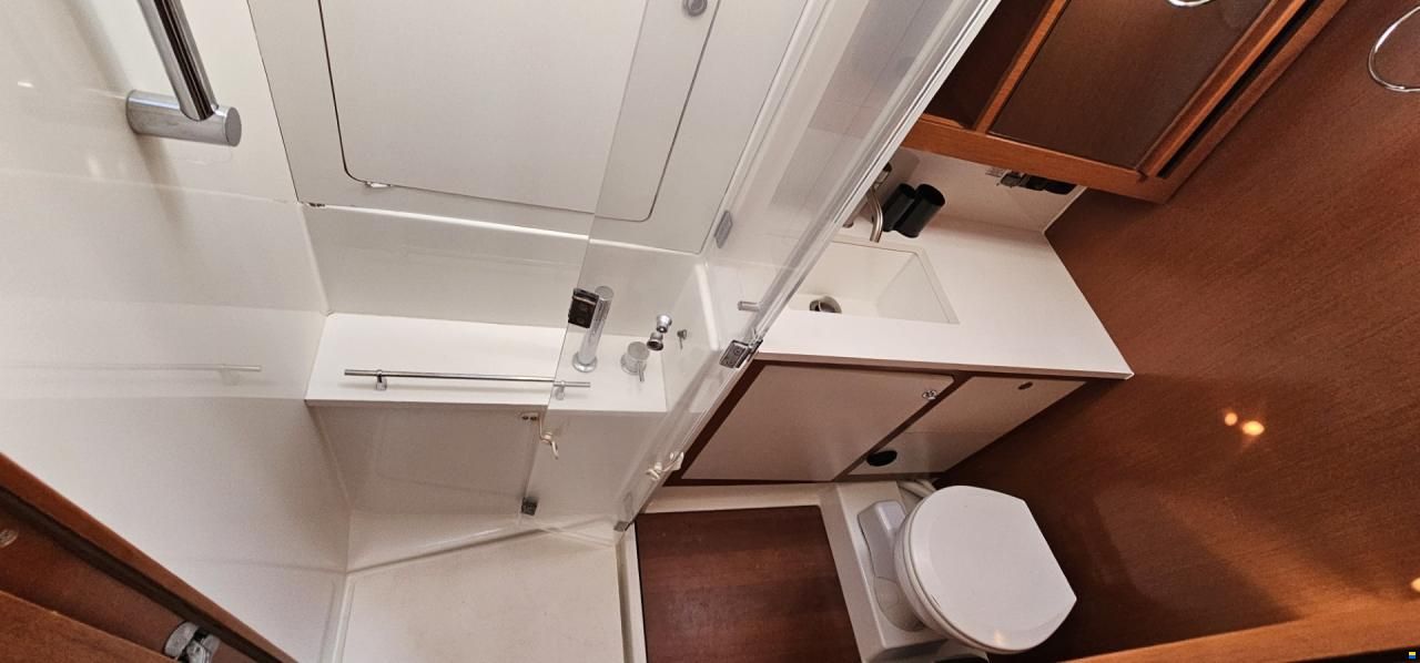 Beneteau Oceanis 60