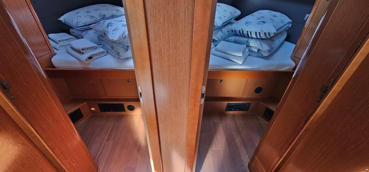 Beneteau Oceanis 60