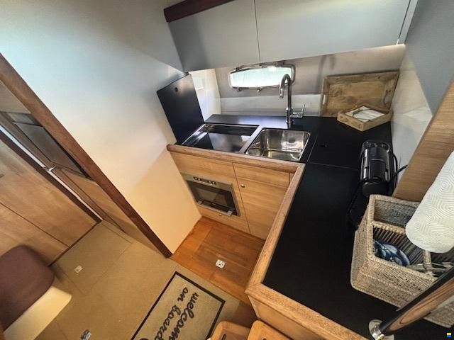 Sealine SC35