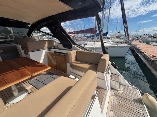 Sealine SC35
