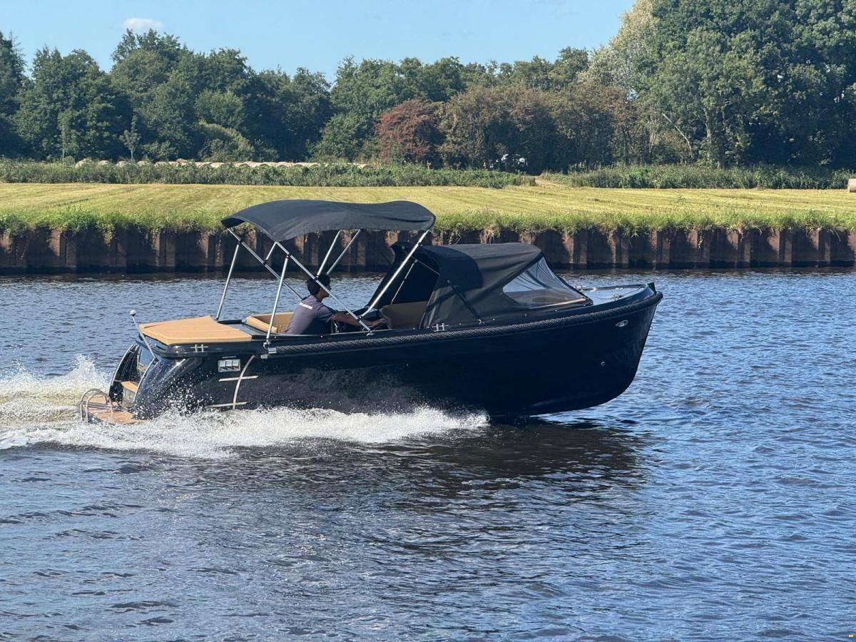 Topcraft 605 Tender