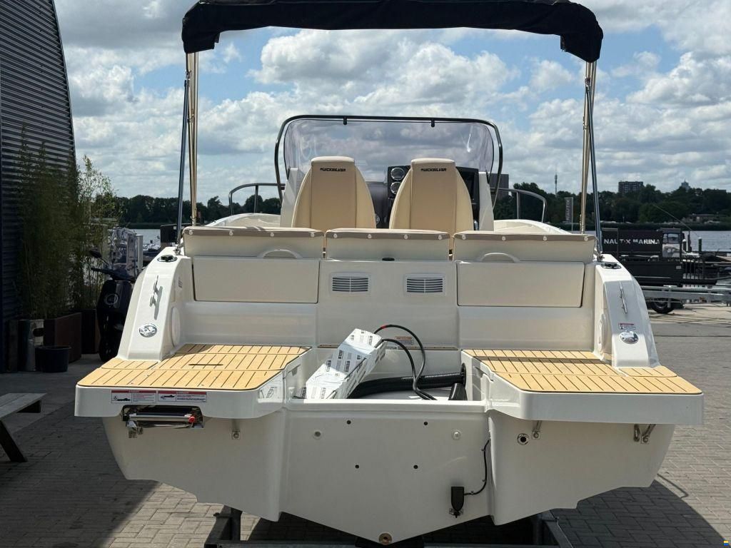 Quicksilver 705 Open