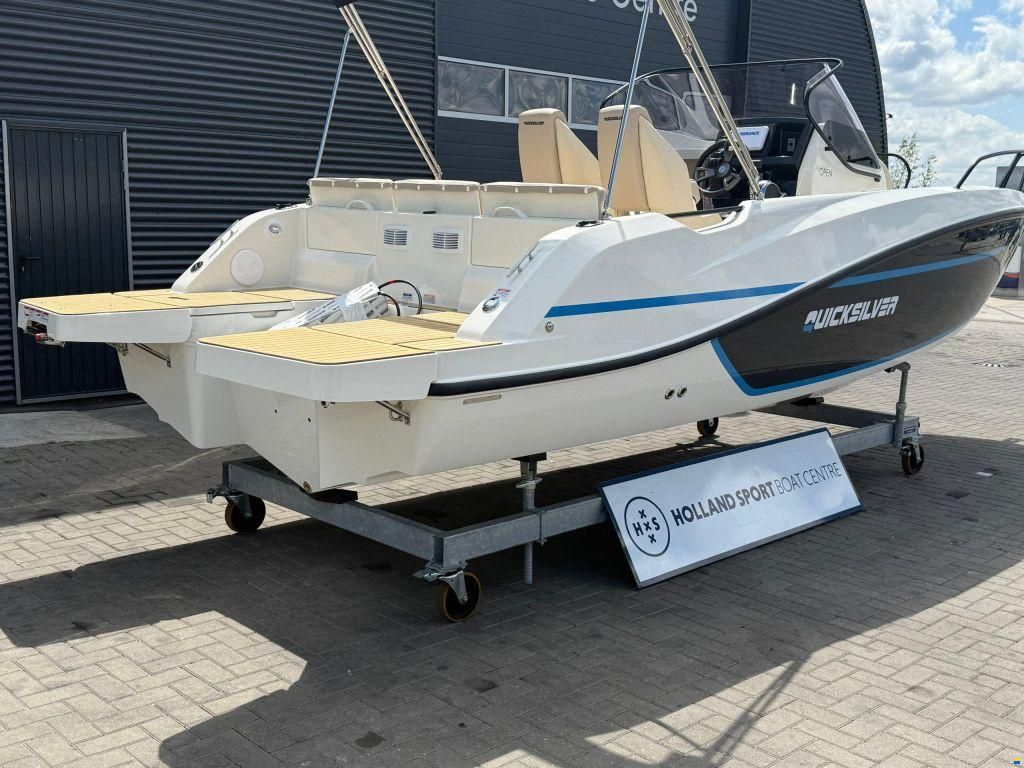 Quicksilver 705 Open