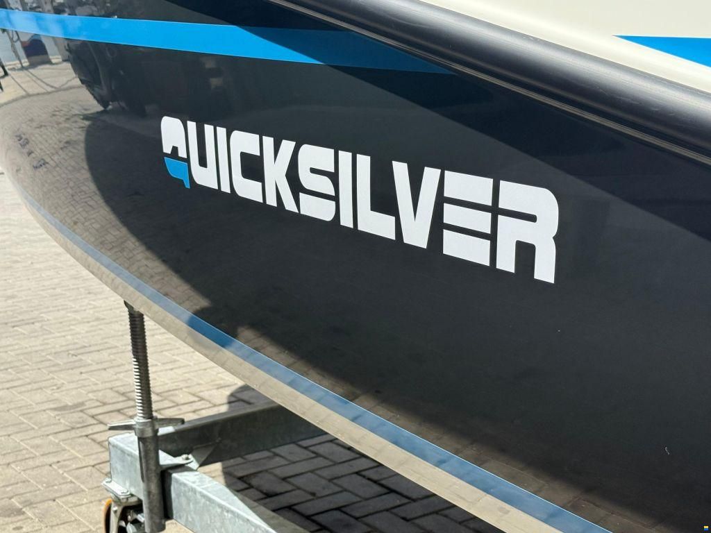 Quicksilver 705 Open