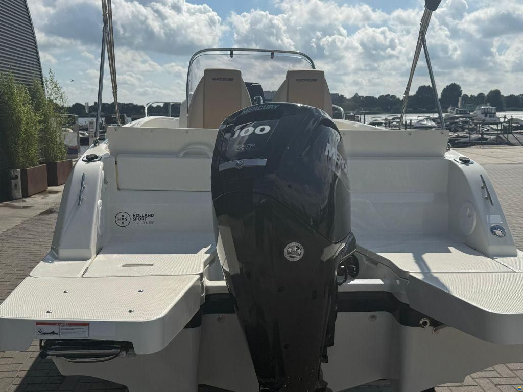 Quicksilver 605 Open