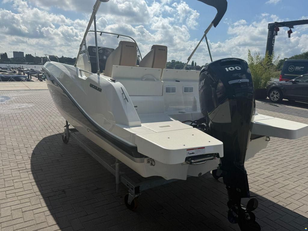 Quicksilver 605 Open