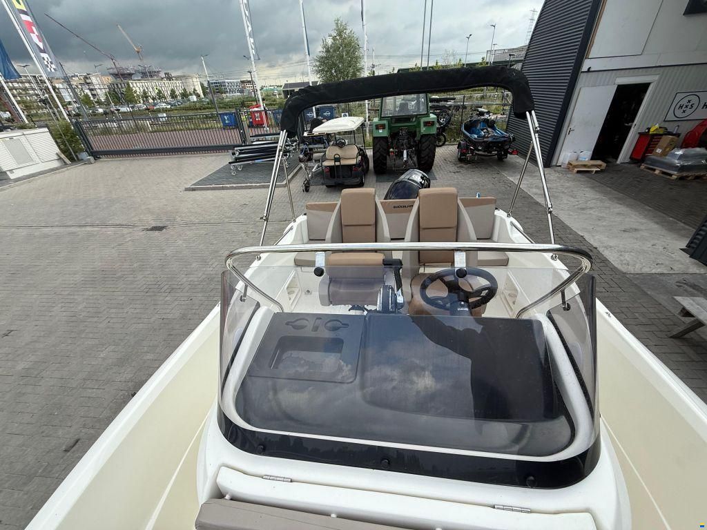 Quicksilver 605 Open