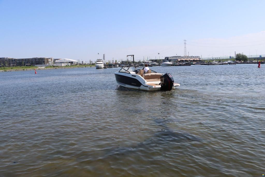 Quicksilver 675 Bowrider