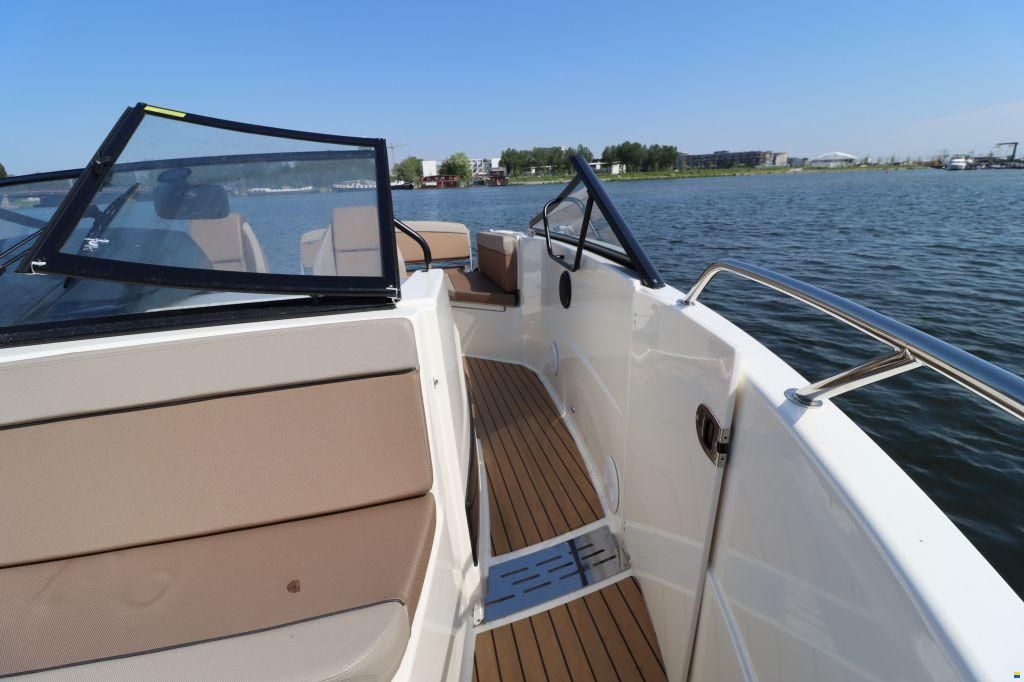 Quicksilver 675 Bowrider