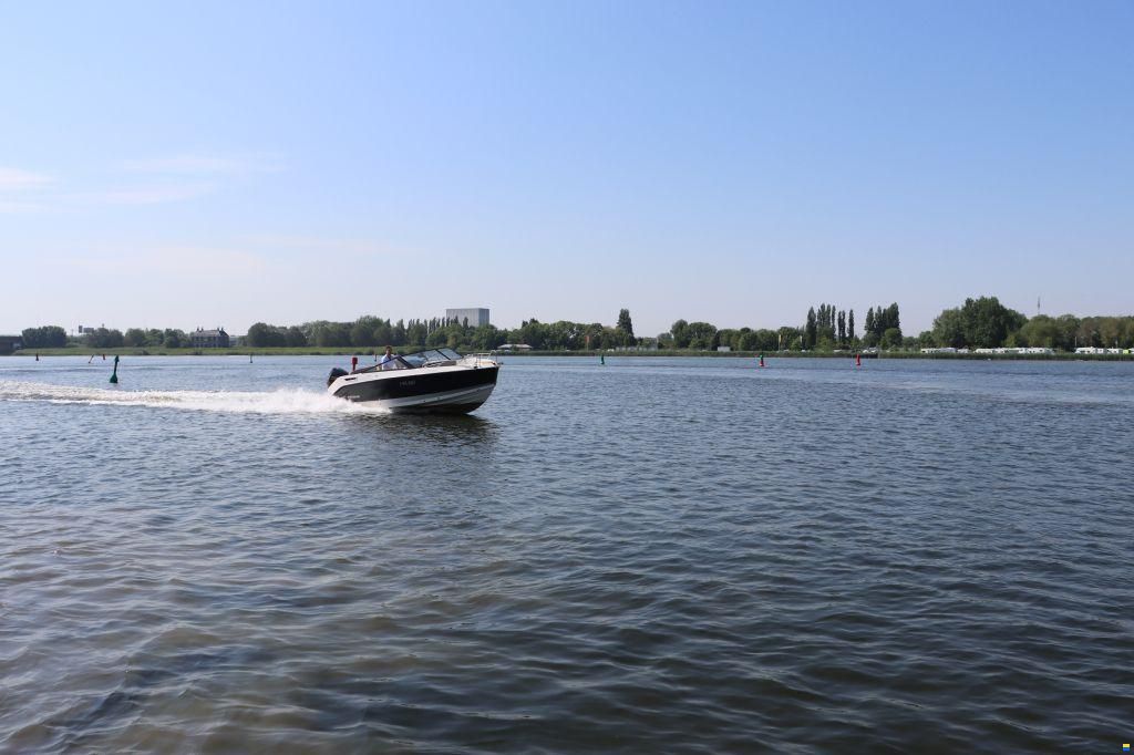 Quicksilver 675 Bowrider