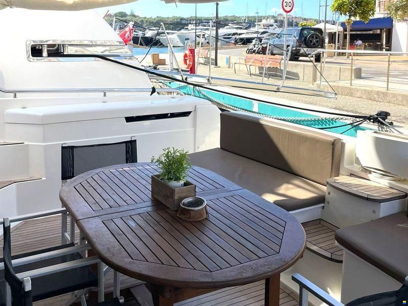 Ferretti 620