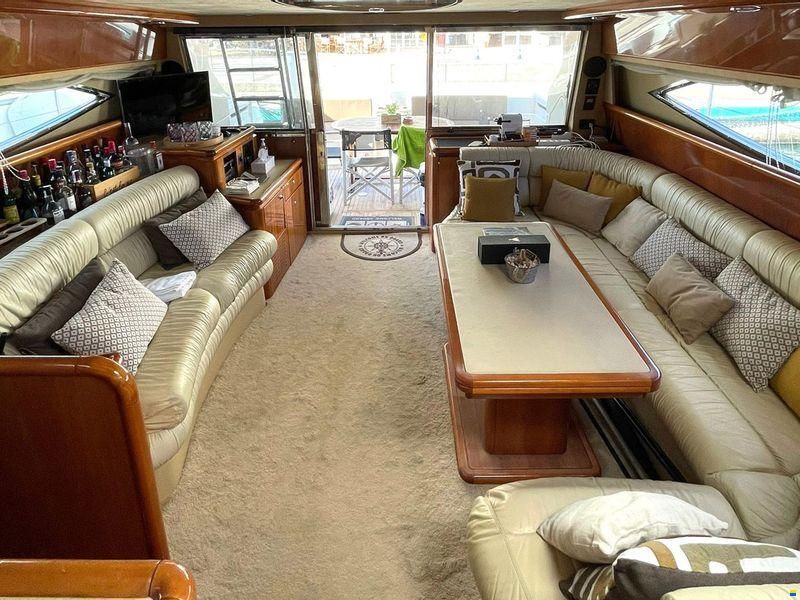 Ferretti 620