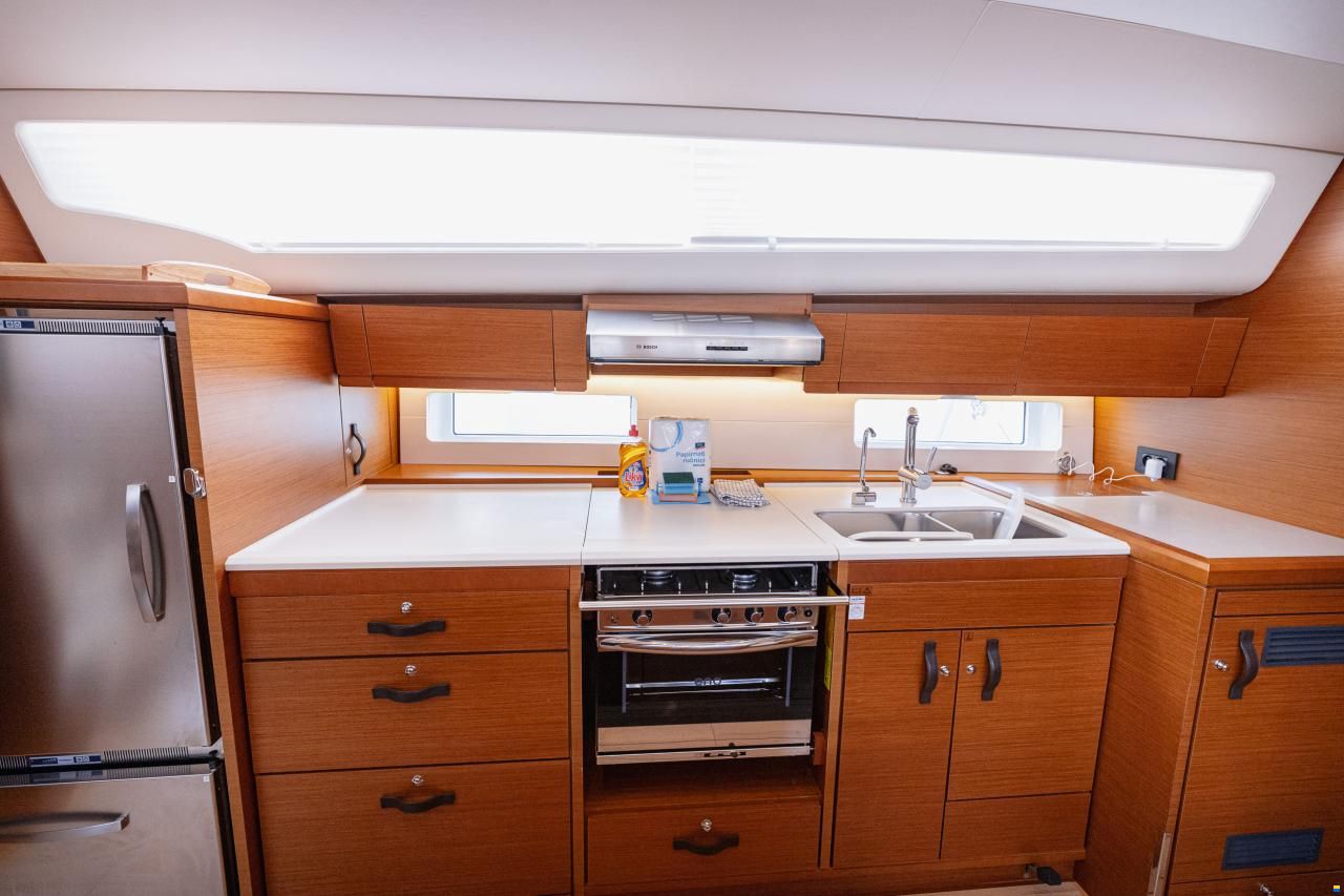 Jeanneau 54